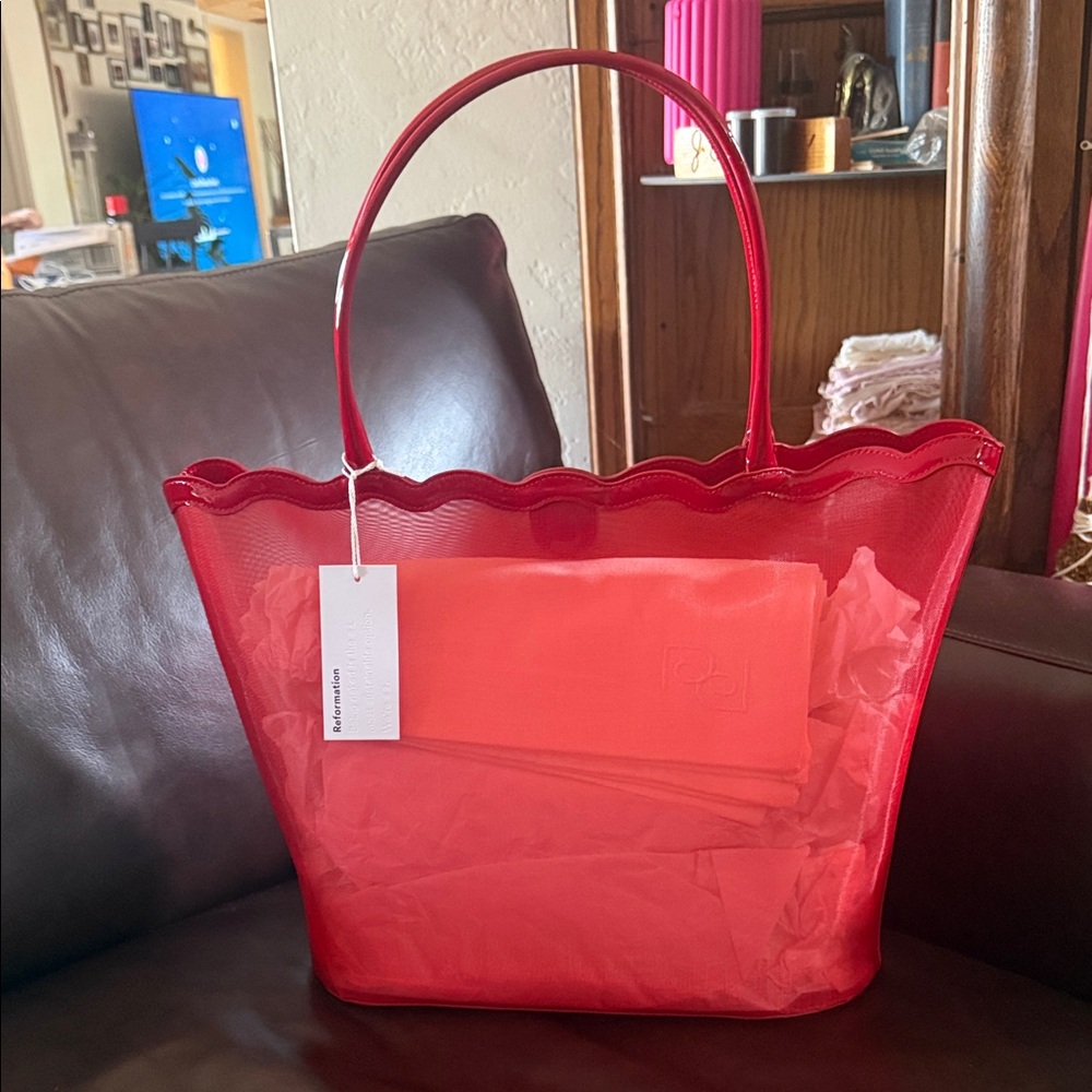 Isabella Tote |  Mesh | Reformation